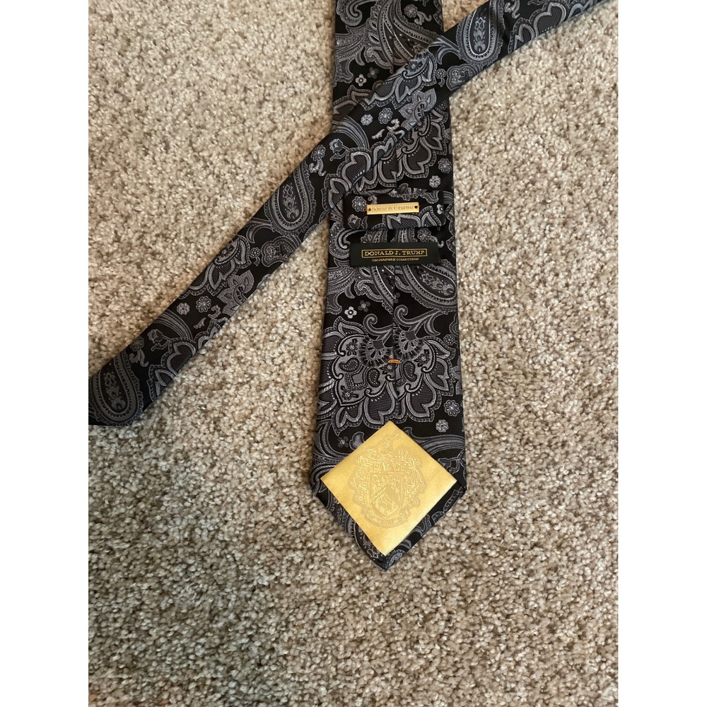 Donald J. Trump Mens Necktie One Size Black Silver Paisley Signature Collection